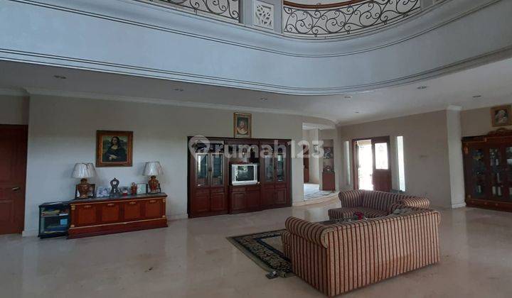 Rumah Mewah Di Jalan Utama Perumahan Solo Baru. Jarang Ada. 2