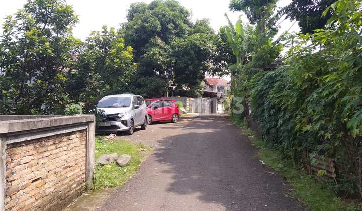 Jagakarsa Land Near Living Plaza Cinere, Suitable for a House Jagakarsa Land Near Living Plaza Cinere, Suitable for a House