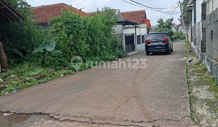 Near Cibinong City Mall, Plot with Freehold Certificate, No Transfer Fee.