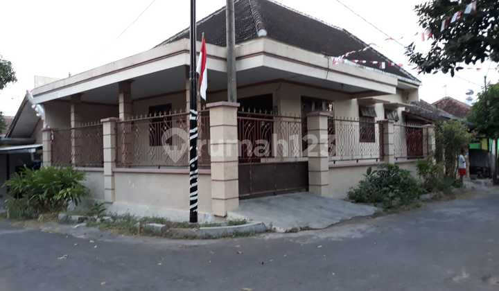 For Sale House Dr Sutomo Jember For Sale House Dr Sutomo Jember