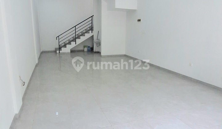 Shop House 219 sqm Purnawarman Bandung Near Dago, Campus, Mall, Hotel - New Building Ready to Use 2
