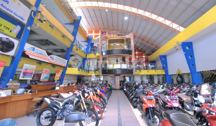 Luxury Showroom 1,000 M2 Ready for Business, Bandung City Luxury Showroom 1,000 M2 Ready for Business, Bandung City