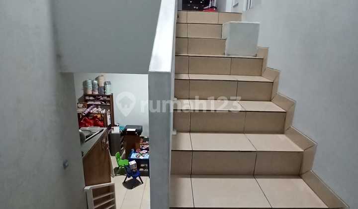 Dijual Rumah Siap Huni 2 Lantai Daerah,Duri Kepa Kebon Jeruk Dekat Tanjung Duren Jakarta Barat 2