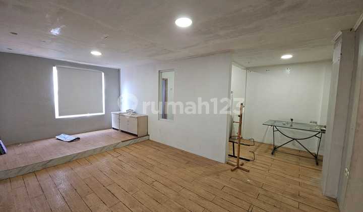 Dijual Rukan 3 Lantai di Taman Ratu Indah Jakarta Barat – Cocok untuk Kantor, Dagang,Gudang dan Tinggal