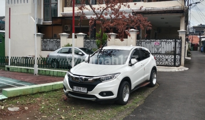 Rumah Minimalis Murah Di Tebet, Jalan 2 Mobil