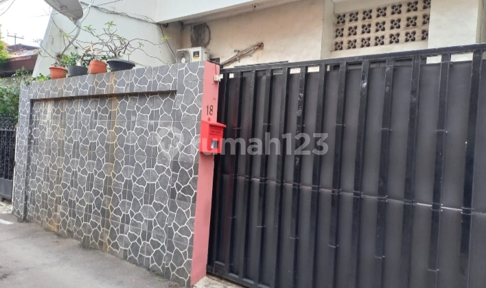 Murah Rumah Minimalis 3 Lantai Di Tebet Barat