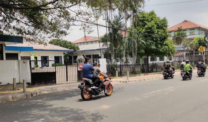 Tanah Komersial Di Area Bisnis Tebet, Lokasi Jalan Raya 1