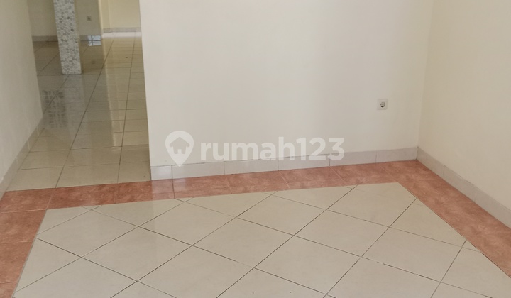 Disewakan Rumah Minimalis 2 Lantai Di Tebet Timur, Jalan Lebar 2