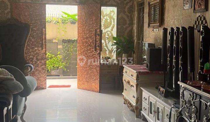 Disewakan Rumah Classic Nan Syantiik Di Tebet, Jln 2 Mobil, Dekat Taman
