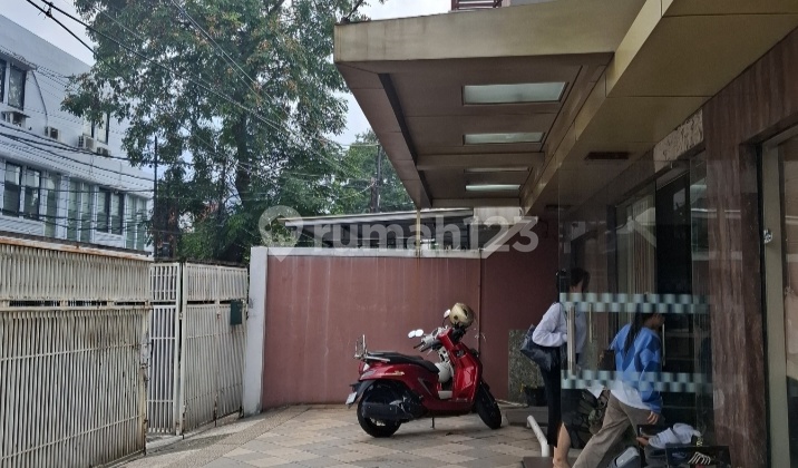 Dijual Kost Kostan 4 Lantai Di Tebet Barat, Jalan Depan 3 Mobil Dijual Kost Kostan 4 Lantai Di Tebet Barat, Jalan Depan 3 Mobil