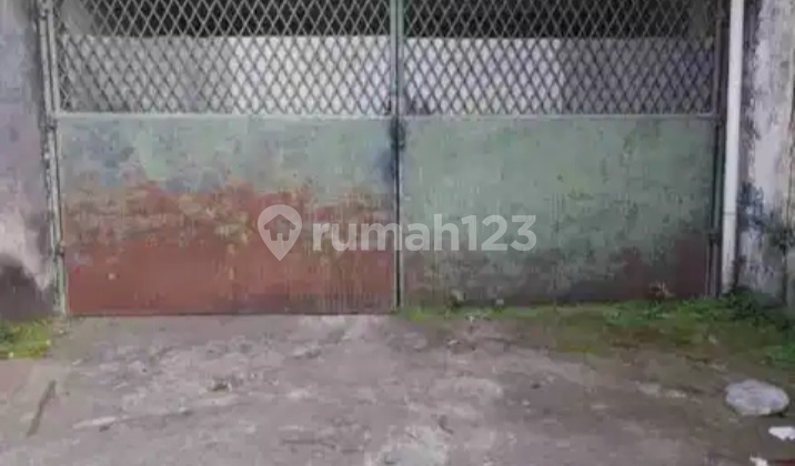 Cheap Warehouse or Cargo Space for Rent, etc. in Tebet, Two-Car-Wide Road