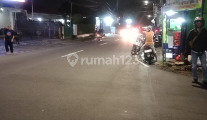 Cheap, Land Count House on Commercial Main Road Tebet 2