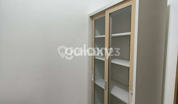 SEWA APARTEMEN EDUCITY 2BR CORNER + 1 RUANG BELAJAR FULL FURNISH TOWER STANFORD 2