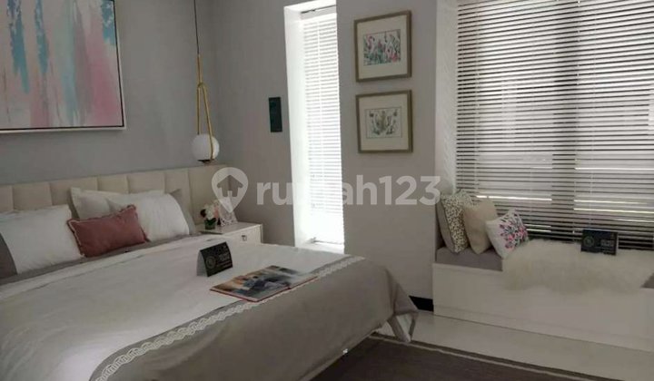 Sell 3-Story Luxury House with American Tropical Concept at The Grand Kenjeran 2