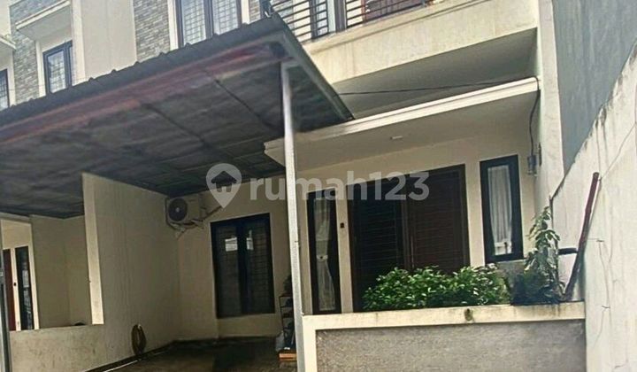 Rumah Semi Furnished Bebas Banjir Dalam Komplek Area Jurang Mangu Dekat Kampus S T A N 2