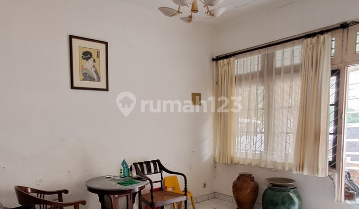 Hot Sale: Rumah Lama Hitung Tanah, Lokasi Sangat Strategi di Area Praja Kebayoran Lama Jaksel 2
