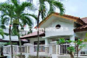 Bintaro Jaya Sek.9 - Dijual Rumah Nyaman Asri Ideal untuk Keluarga Besar Dalam Cluster