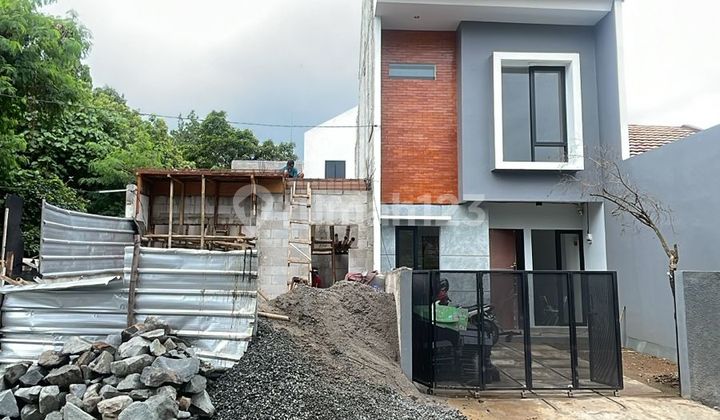 Brand New Modern Minimalist House in a Strategic Complex in Ciputat