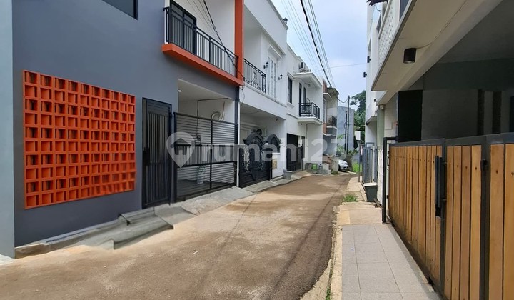 Brand New House di Sekitar Bintaro dengan Lingkungan yang Tenang Dekat Stasiun Jurang Mangu dan Bintaro Xchange Mall 2