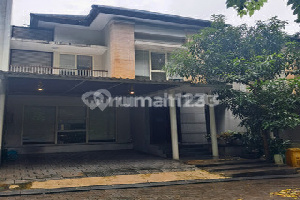 Serenia Hills - Dijual Rumah Furnished yang Nyaman di Lingkungan Asri di Cluster Premium Lebak Bulus Rumah SHM