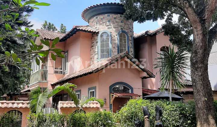 Rumah Mewah European Classic 2 Lantai di Bintaro Jaya Sektor 9