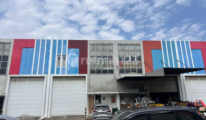 For Rent: Warehouse in Bizpark, Daan Mogot area, West Jakarta For Rent: Warehouse in Bizpark, Daan Mogot area, West Jakarta