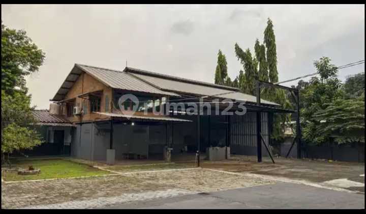 Warehouse for sale in Cikunir, Jatiasih, Bekasi, strategically located with vehicle access to 610.