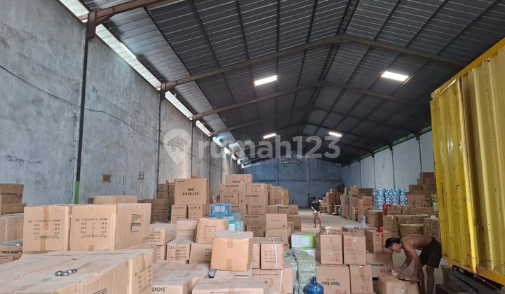 For Rent, Warehouse in Pantai Indah Dadap, Strategic Location with 40-Foot Container Access