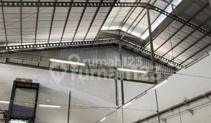 Diual Gudang Bagus Disalembaran Teluk Naga