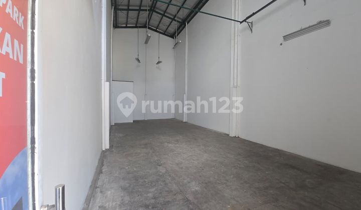 Disewakan Gudang Bizpark Daan Mogot Lokasi Strategis Akses Kontainer 40 Feet dan Izin Industri