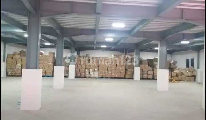Warehouse for sale in OCBD Sentul Bogor industrial area, 40 feet container access, strategic location. Warehouse for sale in OCBD Sentul Bogor industrial area, 40 feet container access, strategic location.