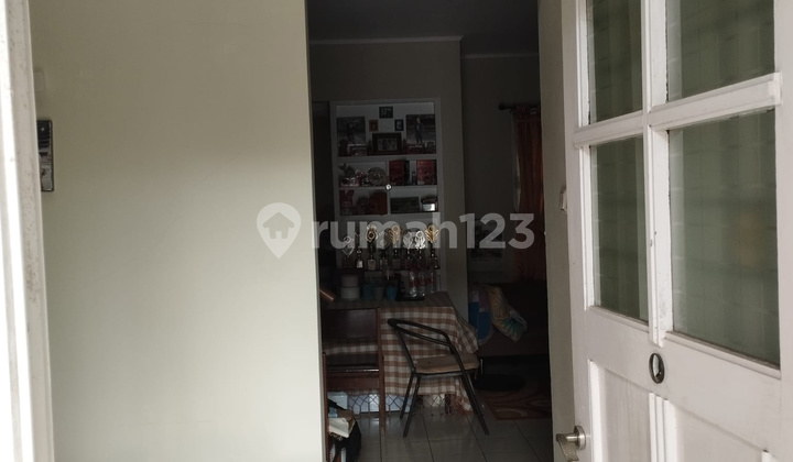 Rumah 2 Lantai Butuh Renovasi Di Cluster Favorite Kota Wosa 2