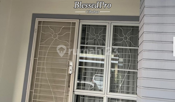 Nice Ready-to-Occupy House in a Cluster at Kota Wisata 2