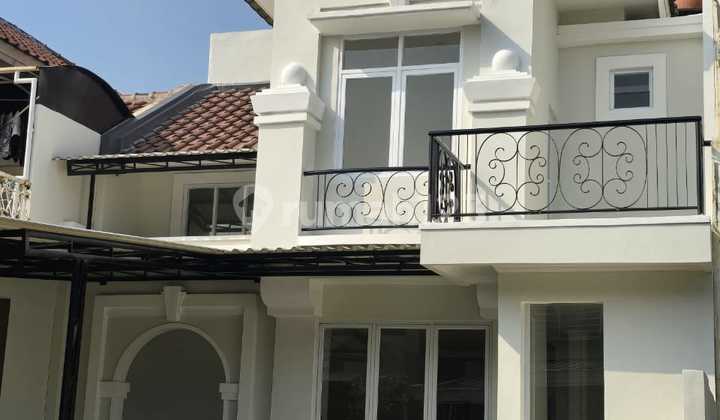 Turun Harga, Rumah Tingkat Di Cluster Favorite Legenda Wisata 