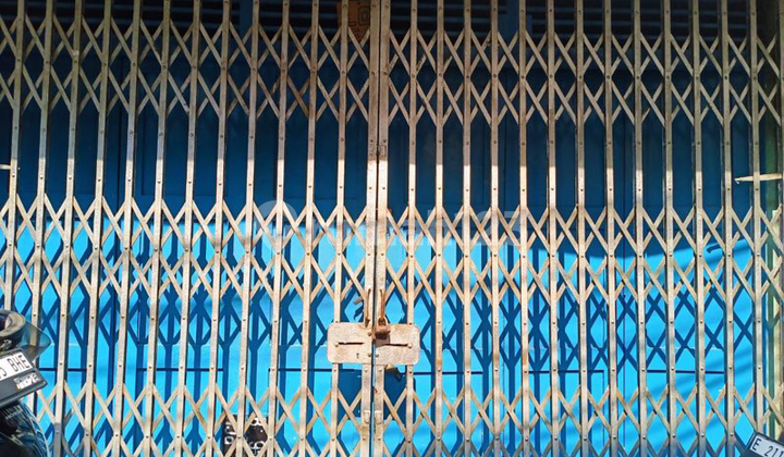 Shop House in Pancoran Glodok Shopping Area 60.0 m² Unfurnished Freehold Title 2