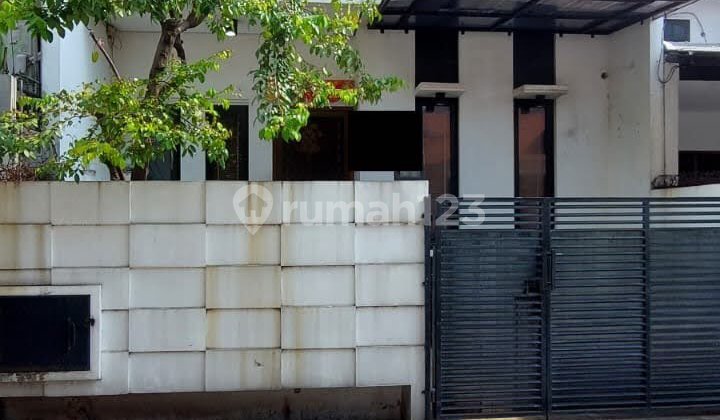 Rumah 3 Lantai Di Cengkareng Indah 6x12 SHM