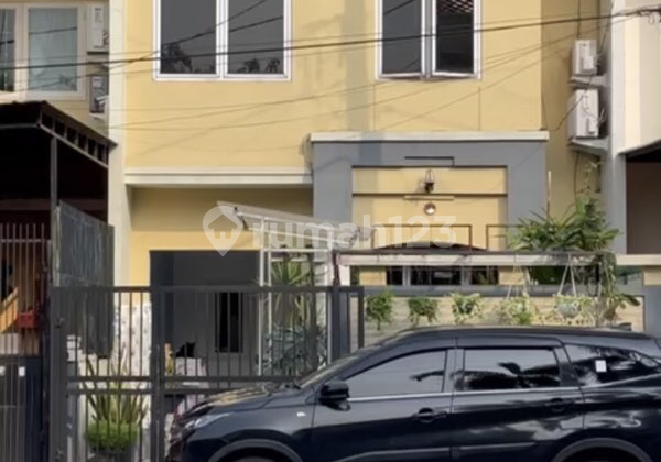 Rumah 2 Lantai Di Taman Surya 5 Full Furnished 6x17.5 SHM