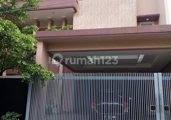 Rumah 3 Lantai Di Taman Aries Indah Meruya 10x20 SHM