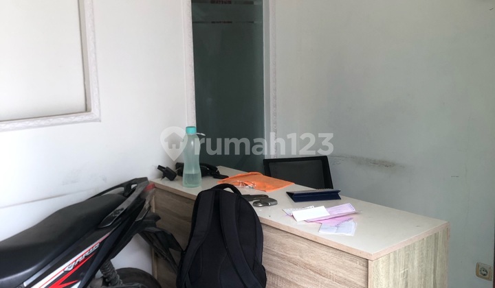 Ruko 2 Lantai Furnished di Cengkareng 60.0 m² HGB Ruko 2 Lantai Furnished di Cengkareng 60.0 m² HGB