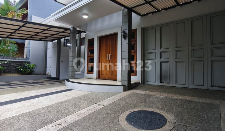 Rumah Sangat Bagus dan Siap Huni di Singgasana Pradana 1
