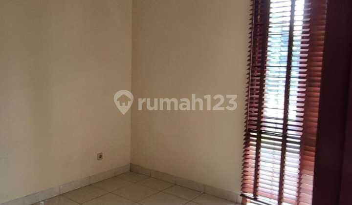 Ready-to-Occupy House in Singgasana Pradana Bandung 2