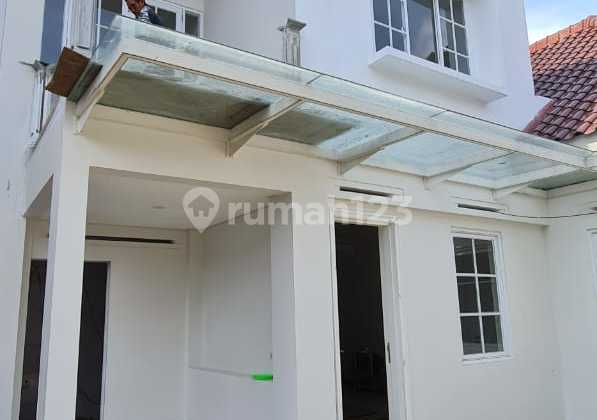 Rumah Kontrakan Bangunan Baru American Classic Sayap Riau Bandung 2