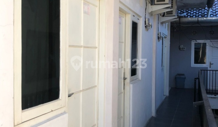 House &amp; 13-room boarding house located in downtown Cirebon 2
