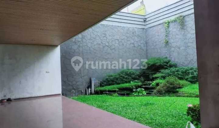 Rumah 2 Lantai di Mainroad di Jl. Setiabudi Bandung