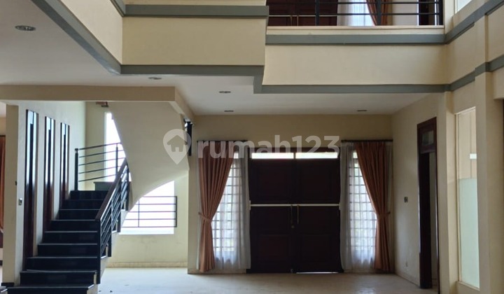 Rumah Mainroad Setraduta Lokasi Strategis Lingkungan Aman Nyaman Rumah Mainroad Setraduta Lokasi Strategis Lingkungan Aman Nyaman