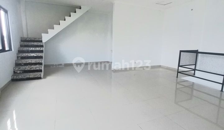 Ruko Strategis Mainroad Sayap Riau Cocokuntuk Kantor,Klinik,Resto 1