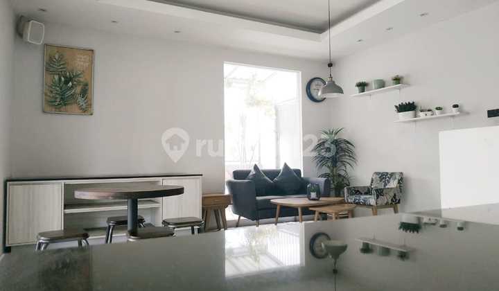 Hotel Ruang Usaha di Mainroad Setiabudi Bandung