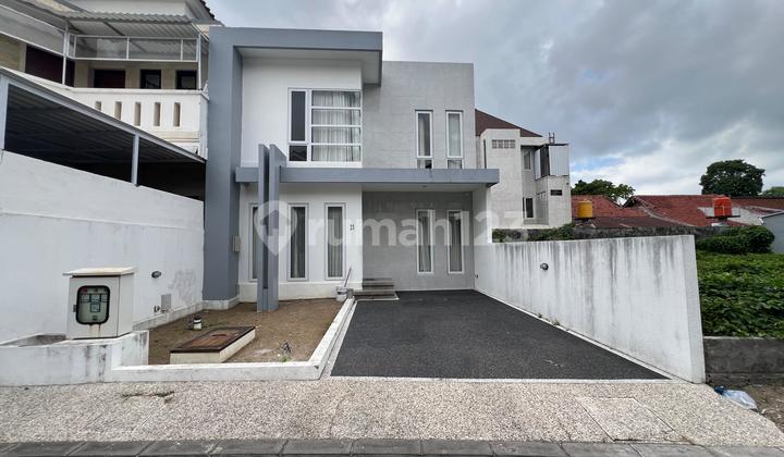 Rumah 2 Lantai One Gate Sistem Renon