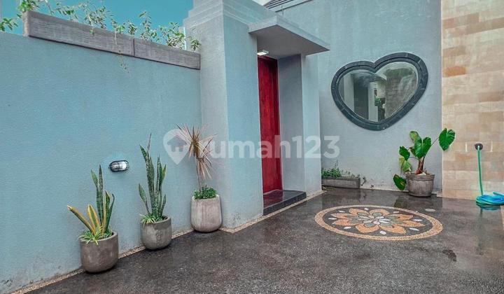 Villa Tropis Modern 2 Br Full Furnished View Sawah Villa Tropis Modern 2 Br Full Furnished View Sawah