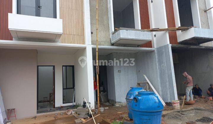 Rumah 2 Lantai Baru SHM di Jalan Raya Pengasinan, Depok